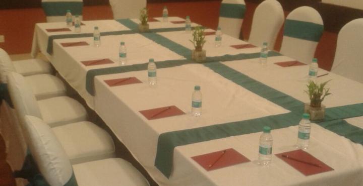 Xenious World Square Hotel Ghaziabad Buitenkant foto